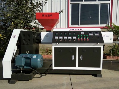 直銷塑料擠出機(jī)