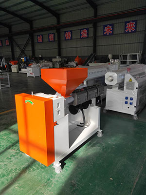 康達塑機新式設(shè)備、鑄鋁加熱板、3組風(fēng)機