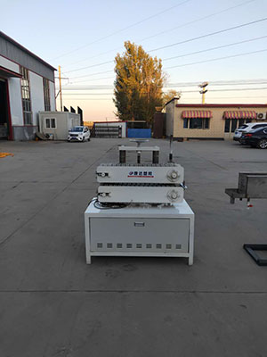 65擠出設(shè)備生產(chǎn)線