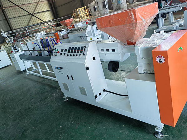 50型材擠出機(jī)